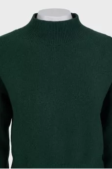 Green turtleneck jumper