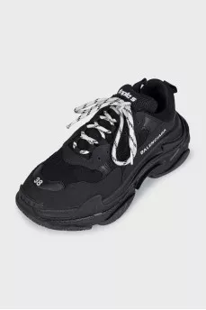 Кроссовки Triple S черного цвета 