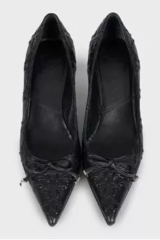 Leather kitten heel shoes with embroidery