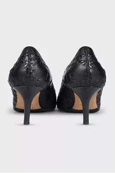 Leather kitten heel shoes with embroidery
