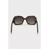 Gradient sunglasses with shiny frames