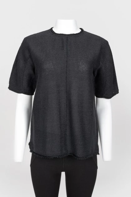 Black top straight cut with short sleeve