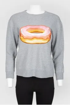 Gray sweatshirt with an embroidered donut