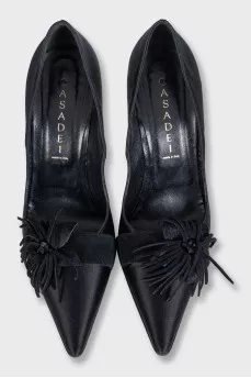 Textile pumps with decorative toes