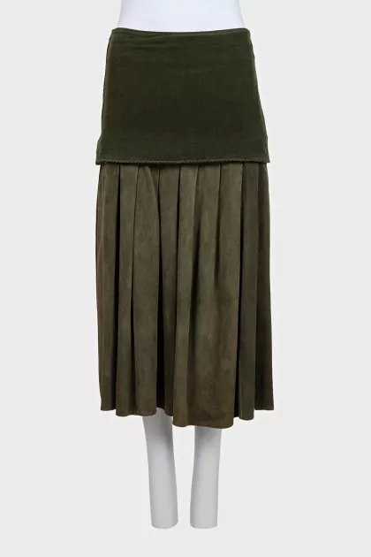 Green fitted skirt