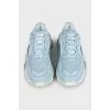 Кроссовки голубого цвета Triple S