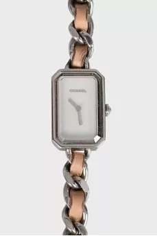 Watch with a Première strap
