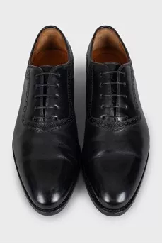 Men's shoes with perforated leather