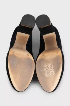 Black suede block heel shoes