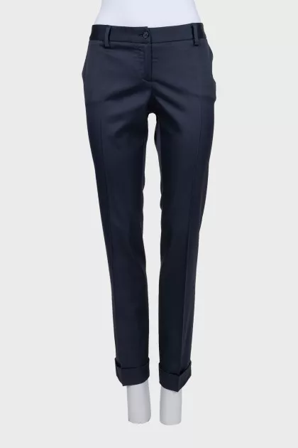 Blue straight-leg trousers with a mid-rise