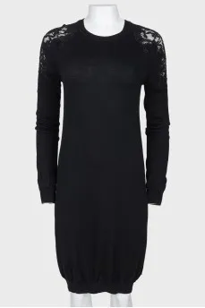 Black dress with lace on the sleeves