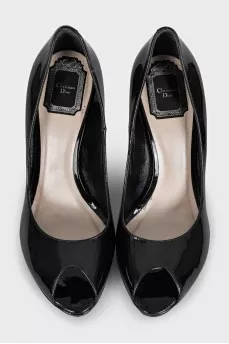 Black patent leather open-toe shoes
