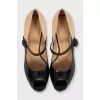 Two-tone leather open-toe shoes