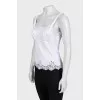 Fitted top decorated with lace