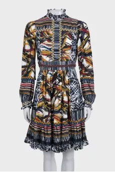 Fitted dress with printed ruffles