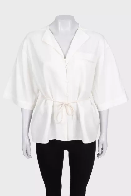 White straight-cut linen shirt