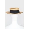 Straw hat with spike