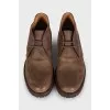 Men's brown lace-up boots
