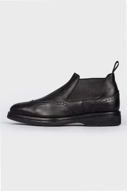 Men's boots with perforation