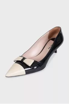 Черно-белые кожаные туфли kitten heel
