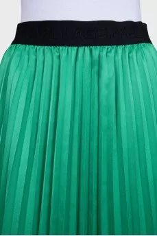 Green pleated skirt with logo
