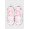 Шкіряні рожеві кросівки LV Trainer