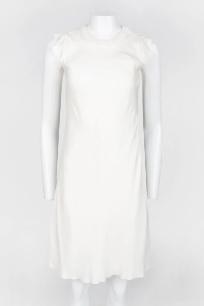 White fabric flower inserts dress