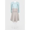 Blue dress with gray zipper bassline