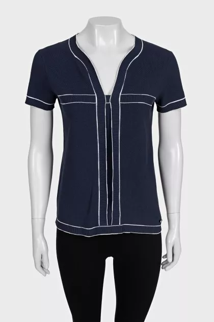 Blue T-shirt with white trim