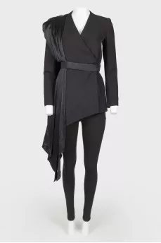 Woolen jacket with a sewing train