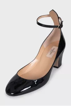 Tan-Go black leather shoes