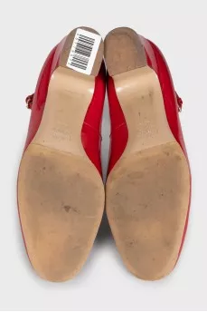 Tan-Go patent leather shoes