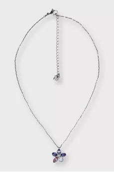 Flower-shaped crystal pendant