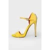 Lemon color metal inlay sandals
