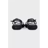 Leather sandals with thin straps