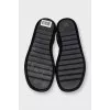Leather sandals with thin straps