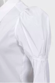 White shirt with puff sleeves