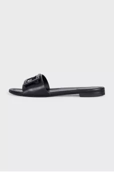 Leather flip flops with logo