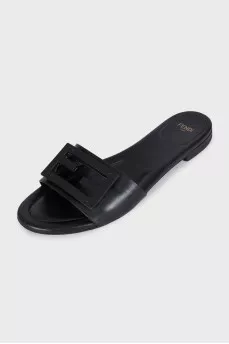 Leather flip flops with logo