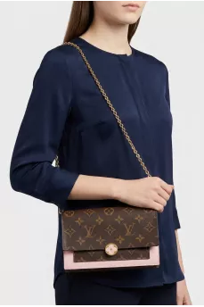 Crossbody in the signature Flore print