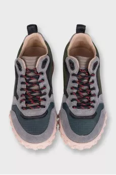 Combined sneakers with textile inserts