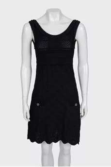 Black sleeveless knit dress
