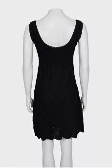 Black sleeveless knit dress
