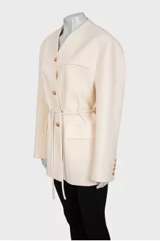 Fitted jacket without lapels