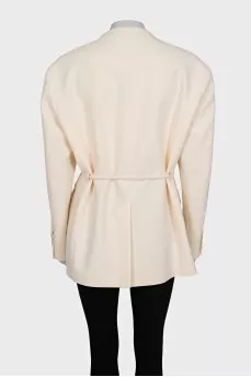 Fitted jacket without lapels