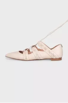 Leather lace-up shoes with tag