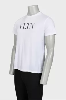 Men's white T-shirt with brand logo