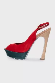 Suede sandals with a figured heel