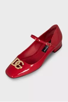 Patent leather shoes with a strap