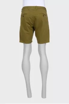 Men's green straight-leg denim shorts